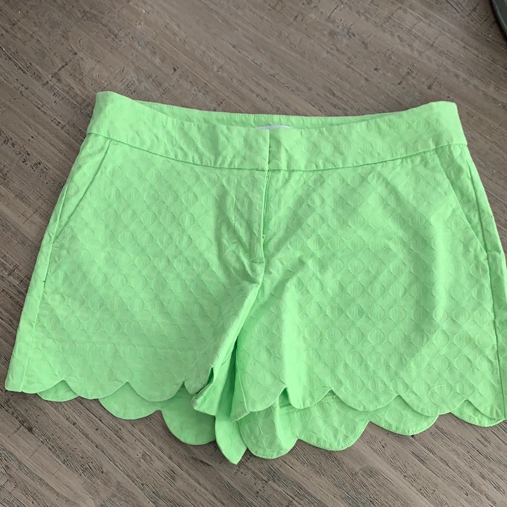 ❌sold Crown and Ivy Short